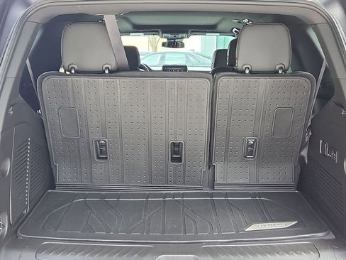 Used 2023 Chevrolet Tahoe LT w/ Luxury Package image 10