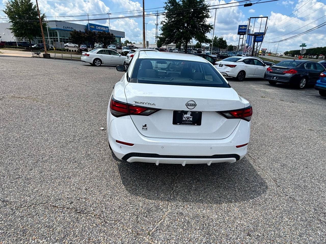 Used 2024 Nissan Sentra S FWD image 29