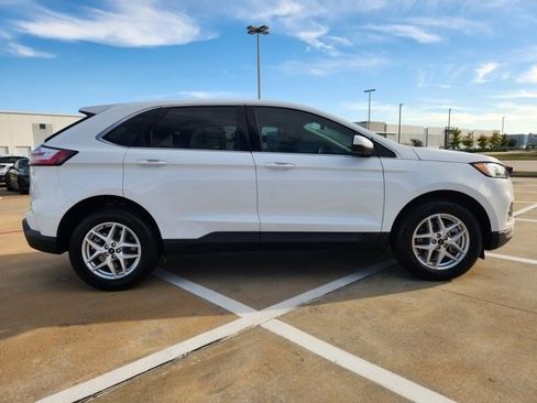 Certified 2024 Ford Edge SEL w/ Convenience Package image 4
