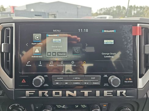 Used 2025 Nissan Frontier SV w/ SV Convenience Package image 24