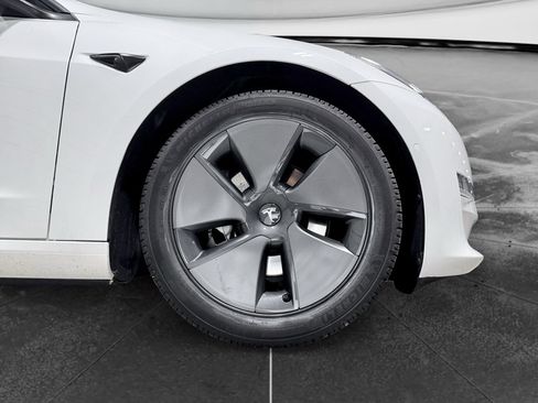 Used 2021 Tesla Model 3 Standard Range Plus RWD image 31