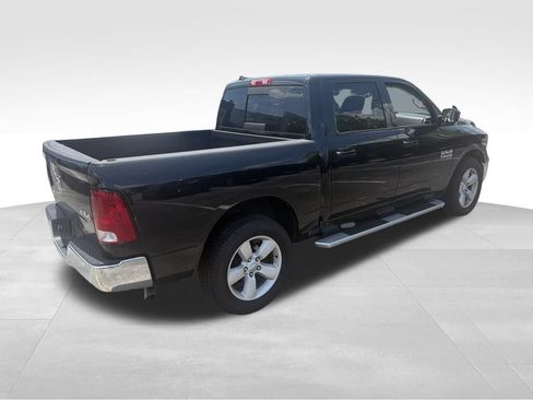 Used 2022 RAM 1500 Classic SLT w/ Electronics Group AWD/4WD image 5