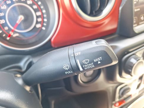 Used 2022 Jeep Gladiator Rubicon w/ LED Lighting Group AWD/4WD image 23