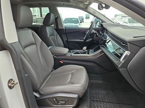 Used 2021 Audi Q8 Premium Plus w/ Premium Plus Package AWD/4WD image 27