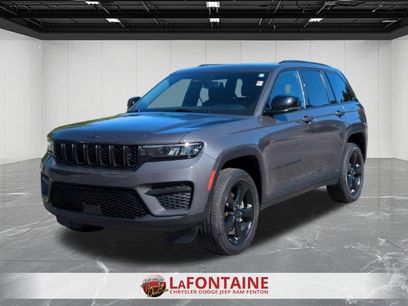 Used 2023 Jeep Grand Cherokee Altitude