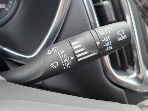 Used 2024 Chevrolet Equinox LT FWD image 15