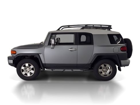 Used 2010 Toyota FJ Cruiser 2WD image 2