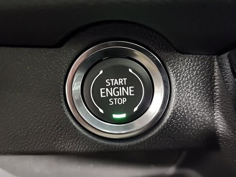 New 2026 Chevrolet Traverse RS w/ LPO, Floor Liner Package image 45