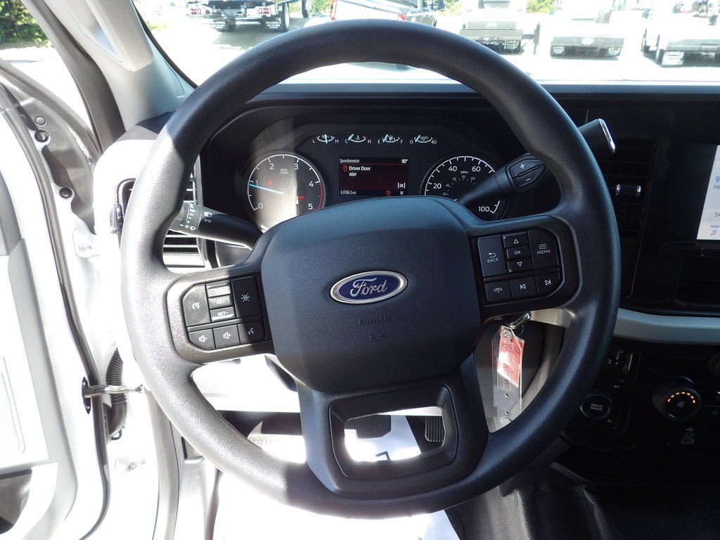 Used 2025 Ford F550 4x4 Crew Cab image 20