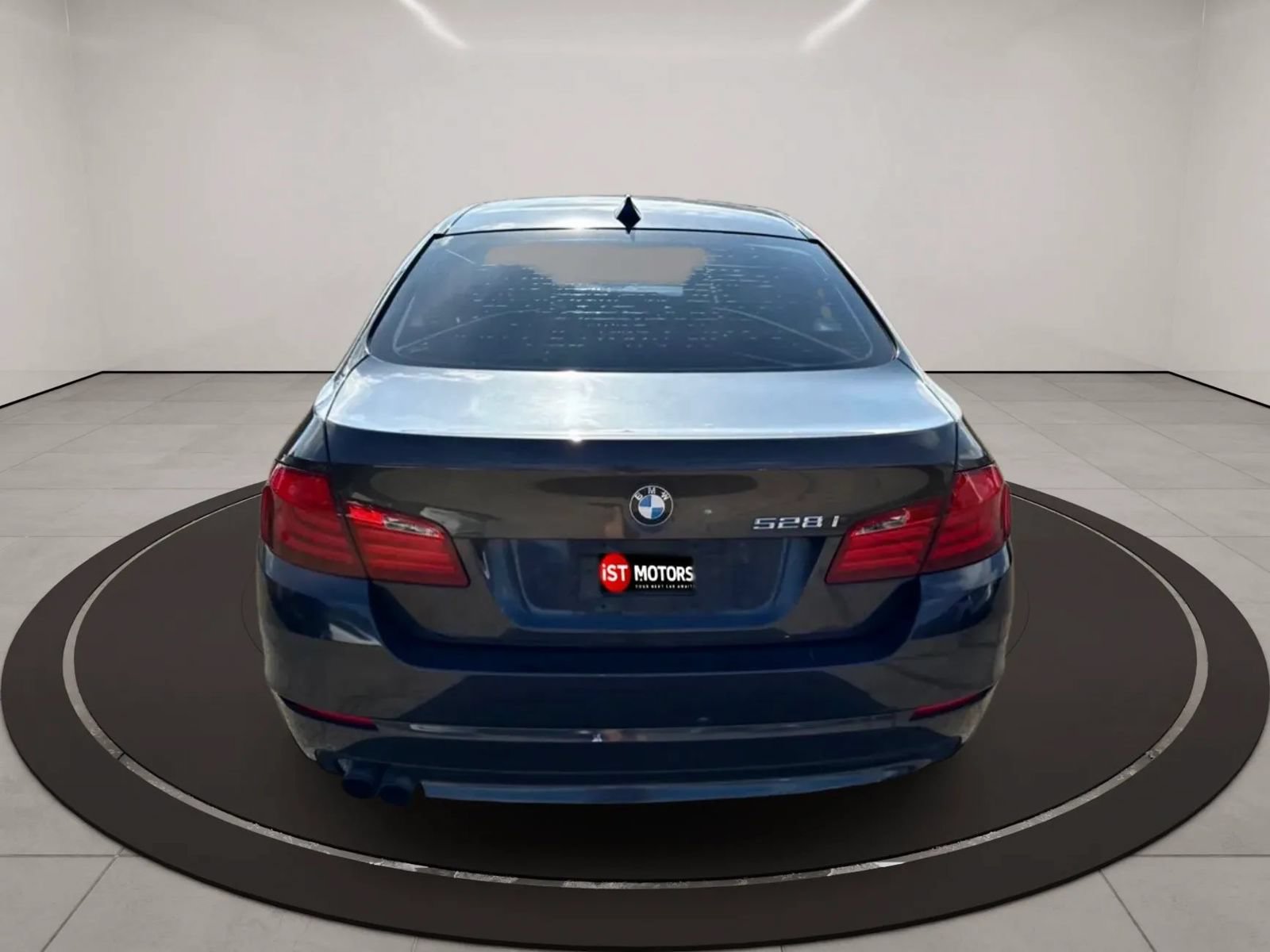 Used 2013 BMW 528i Sedan RWD image 8