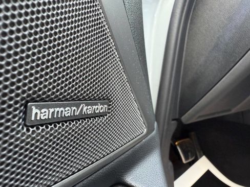 Used 2024 BMW M3 Competition w/ Executive Package image 18