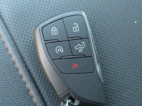 Used 2024 GMC Sierra 1500 AT4 w/ Technology Package image 30