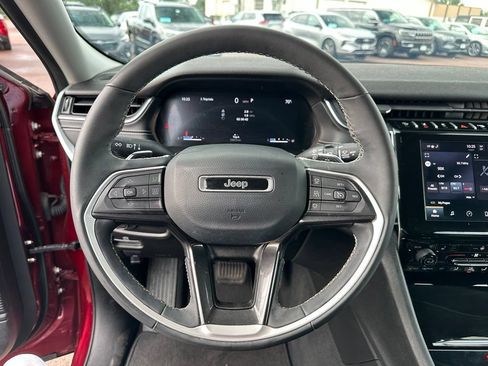 Used 2023 Jeep Grand Cherokee L Laredo w/ Luxury Tech Group I AWD/4WD image 14