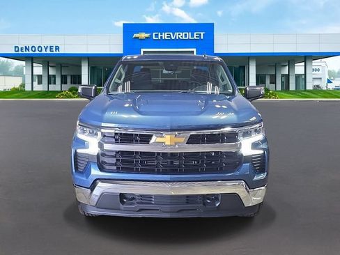 Used 2024 Chevrolet Silverado 1500 LT AWD/4WD image 4
