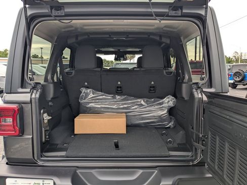 New 2026 Jeep Wrangler Unlimited Sport AWD/4WD image 11