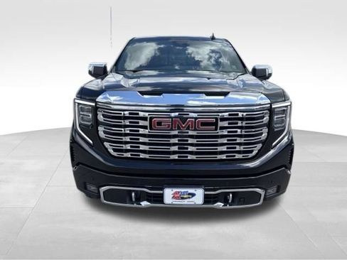 Certified 2023 GMC Sierra 1500 Denali w/ Technology Package AWD/4WD image 9