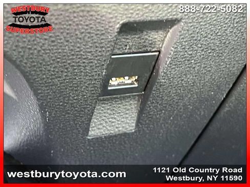 Used 2022 Toyota Corolla LE FWD image 32