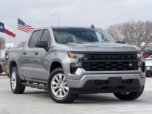Certified 2023 Chevrolet Silverado 1500 Custom image 2