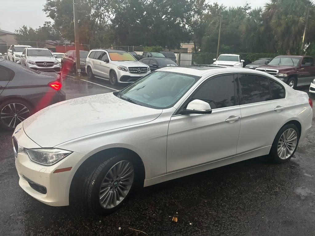 Used 2014 BMW 335i xDrive Sedan AWD/4WD image 1