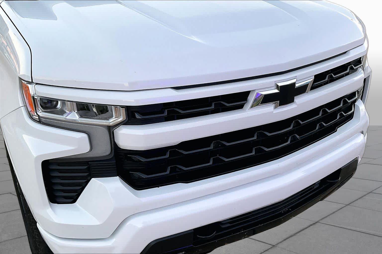Used 2025 Chevrolet Silverado 1500 RST AWD/4WD image 29