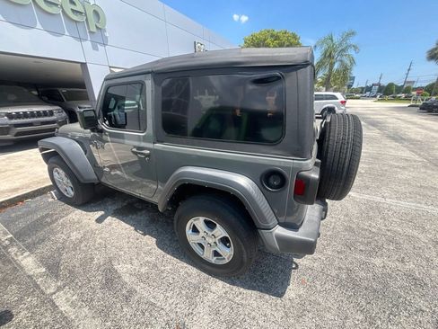Used 2022 Jeep Wrangler Sport AWD/4WD image 29