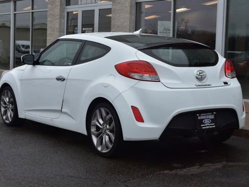Used 2015 Hyundai Veloster RE:FLEX Edition image 6