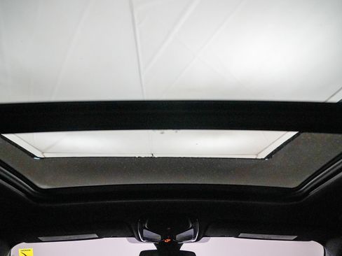 Used 2021 BMW X5 sDrive40i w/ Premium Package RWD image 17
