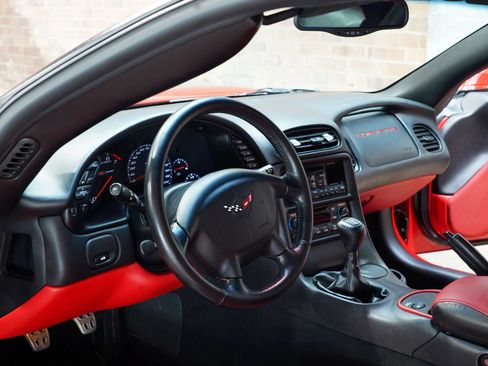 Used 2003 Chevrolet Corvette Z06 RWD image 38