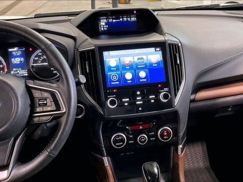 Used 2019 Subaru Forester Touring image 6