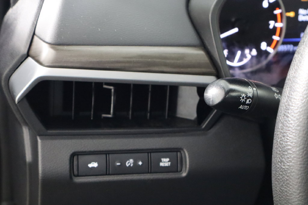 Used 2023 Nissan Altima 2.5 SV FWD image 16
