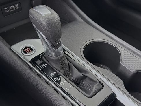 Used 2025 Nissan Altima 2.5 SV FWD image 19