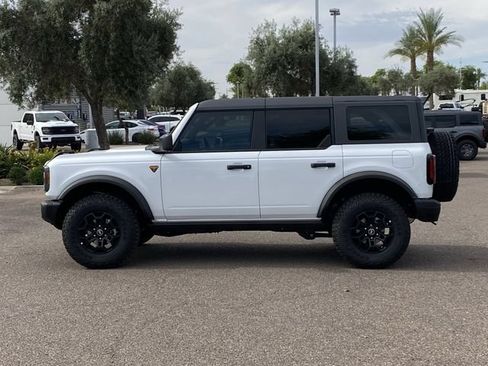 New 2026 Ford Bronco Badlands AWD/4WD image 3