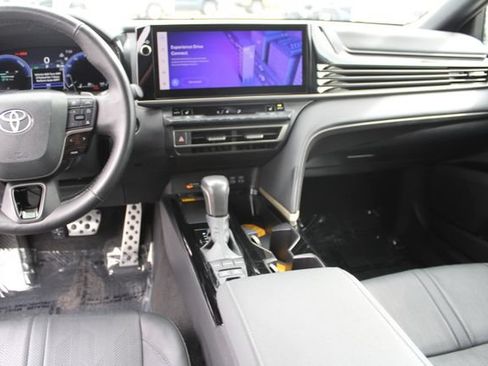 Used 2025 Toyota Camry XSE FWD image 14