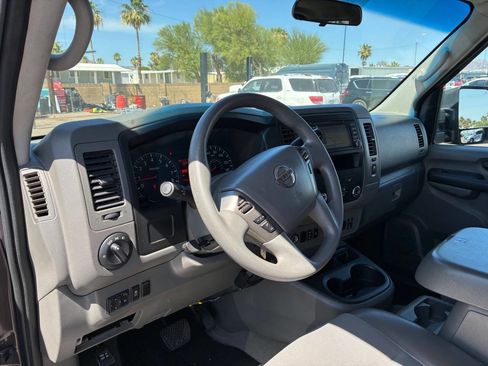 Used 2016 Nissan NV 3500 SV w/ SV Technology Package RWD image 16