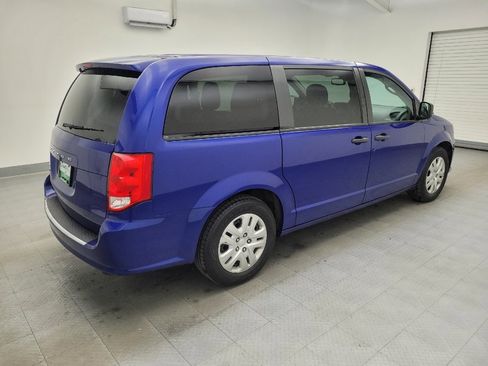 Used 2020 Dodge Grand Caravan SE image 10