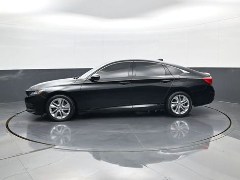 Used 2018 Honda Accord LX image 8