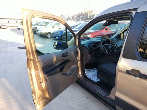 Used 2020 Ford Transit Connect XL image 18