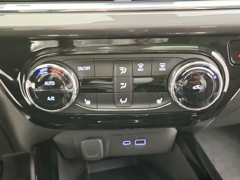 New 2026 Chevrolet Trax ACTIV w/ Sunroof Package image 45