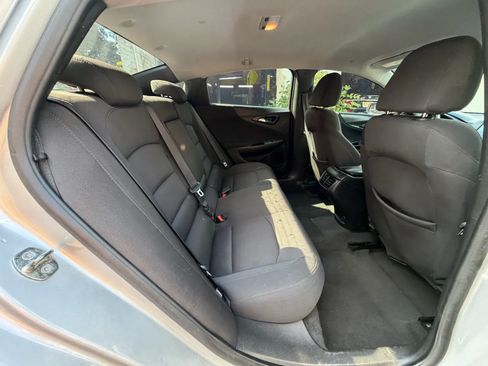 Used 2018 Chevrolet Malibu LT FWD image 33