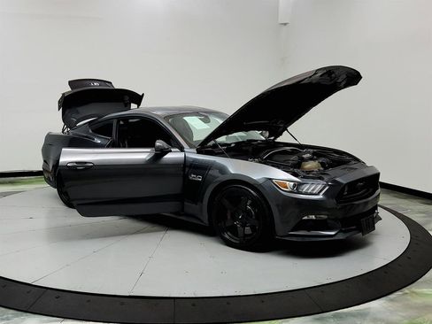Used 2017 Ford Mustang GT Premium w/ GT Performance Package RWD image 10