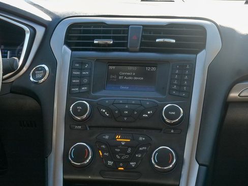 Used 2018 Ford Fusion S image 13