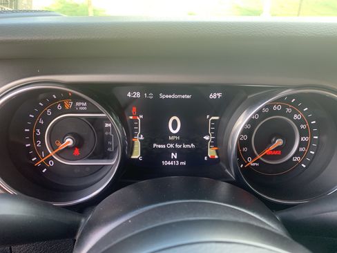 Used 2020 Jeep Gladiator Sport w/ Quick Order Package 23S AWD/4WD image 21