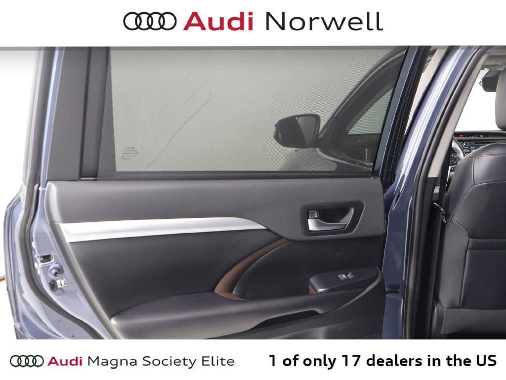 Used 2019 Toyota Highlander XLE AWD/4WD image 20