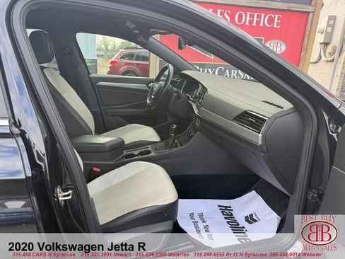 Used 2020 Volkswagen Jetta R-Line w/ R-Line Cold Weather Package image 14