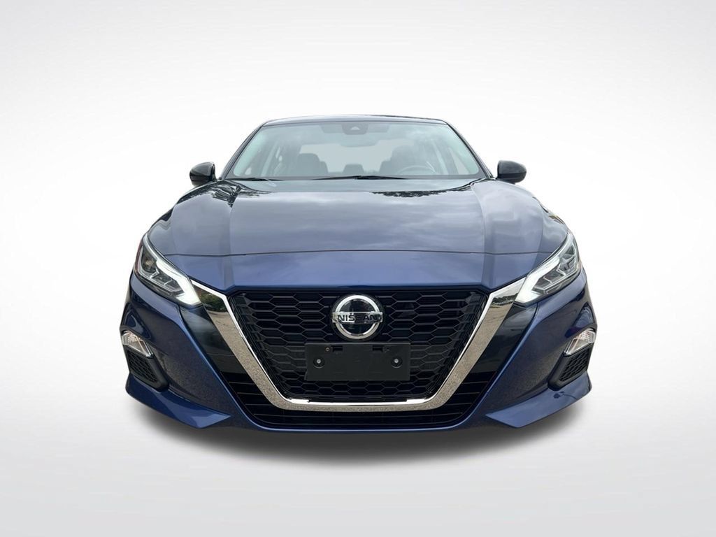 Certified 2022 Nissan Altima 2.5 SR FWD image 2