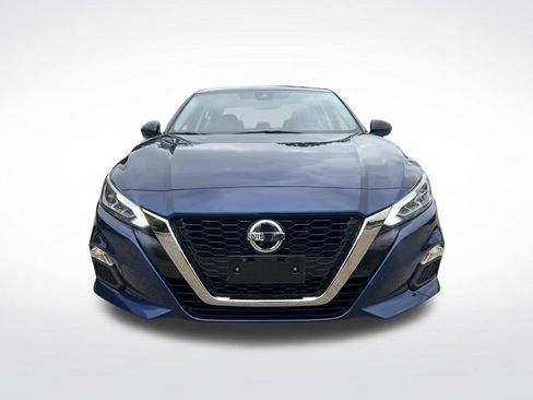 Certified 2022 Nissan Altima 2.5 SR FWD image 2