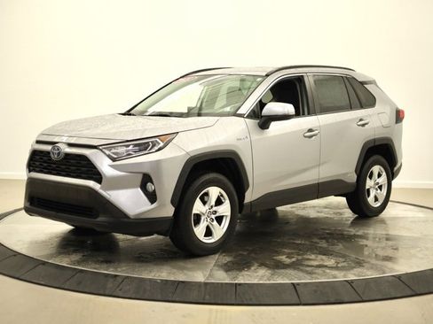 Used 2021 Toyota RAV4 AWD Hybrid image 7