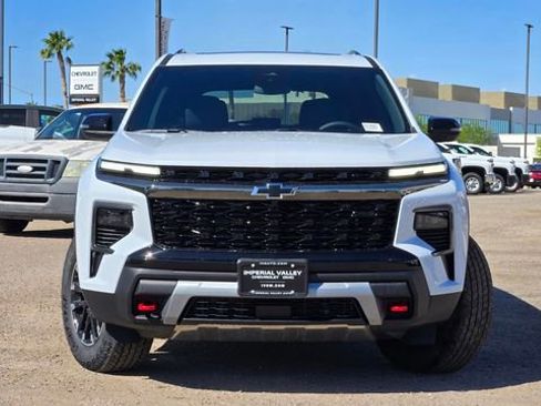 New 2026 Chevrolet Traverse Z71 w/ LPO, Floor Liner Package image 2