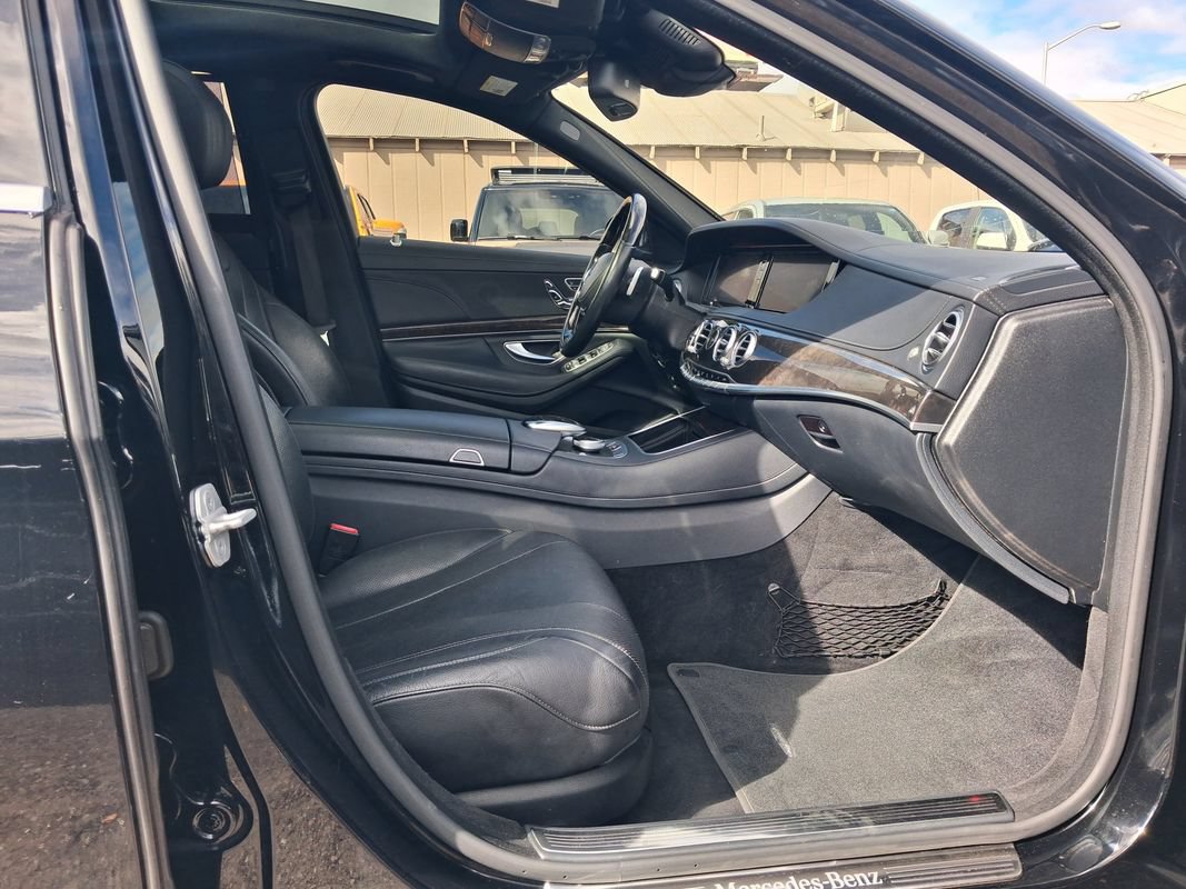 Used 2015 Mercedes-Benz S 550 Sedan image 18