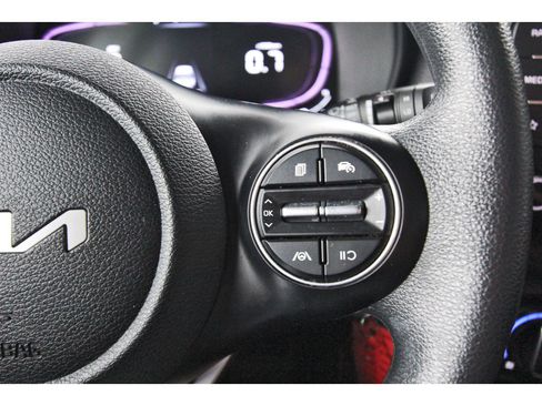 Certified 2023 Kia Soul LX w/ Option Group 015 FWD image 19